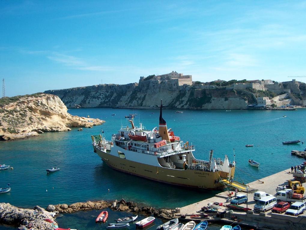 Hotel Kyrie Isole Tremiti سان دومينو المظهر الخارجي الصورة